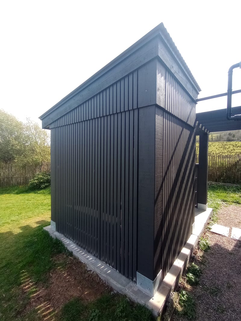 building-with-larch-cladding